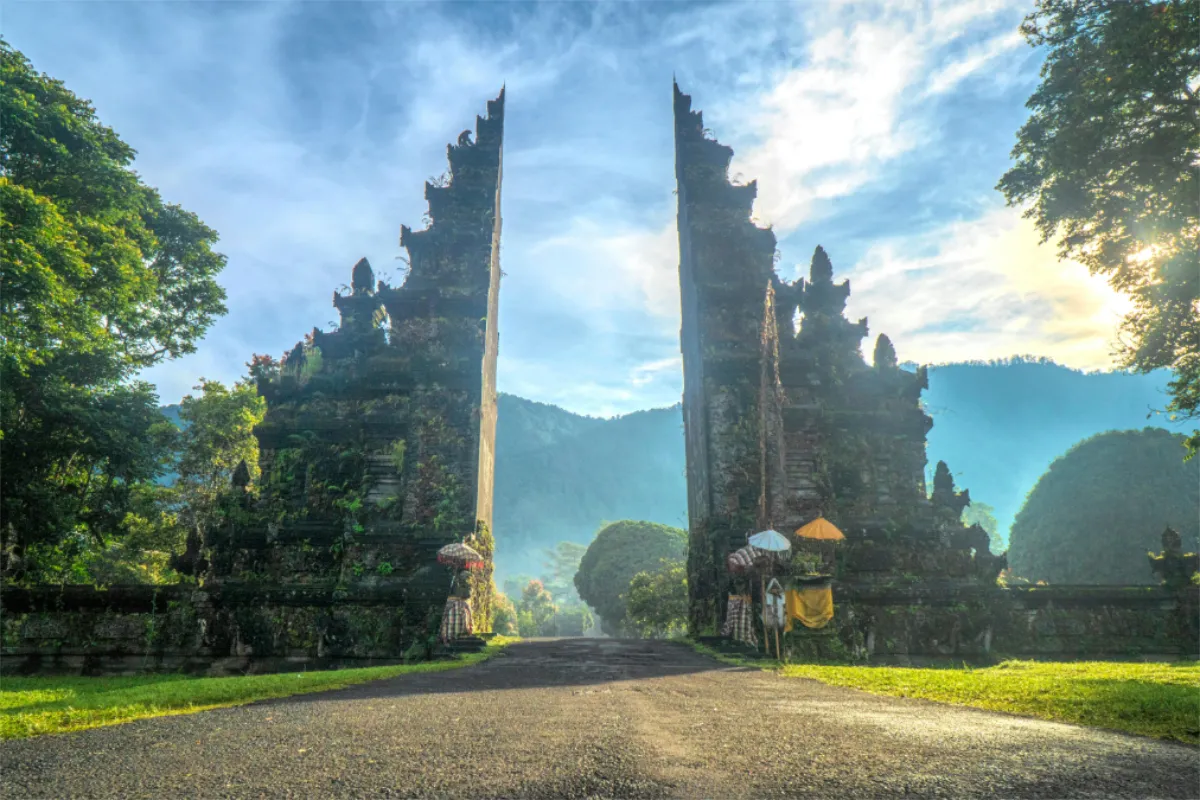 Landschaft von Bali während der optimalen Reisezeit