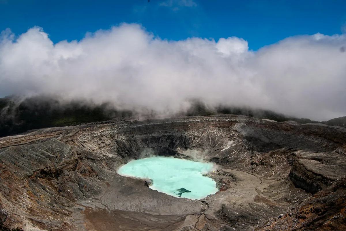 Landschaft von Costa Rica während der optimalen Reisezeit