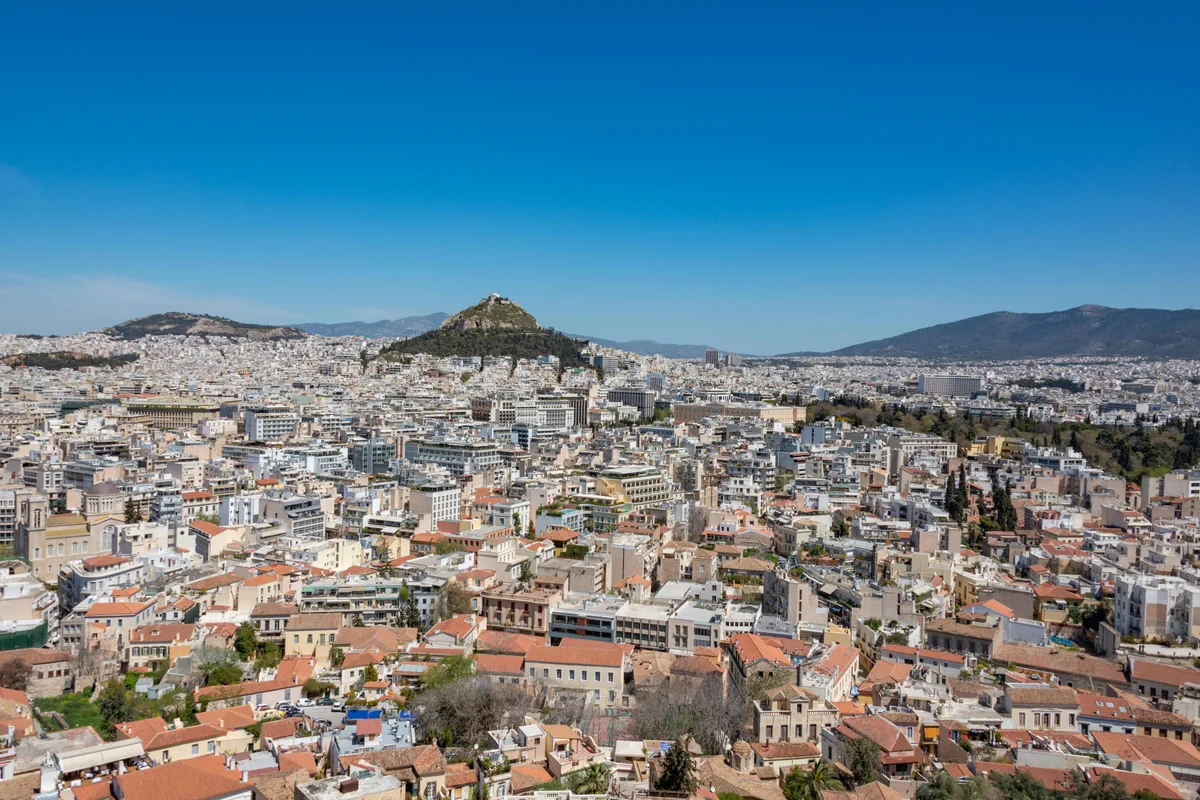 Landschaft von Athen während der optimalen Reisezeit