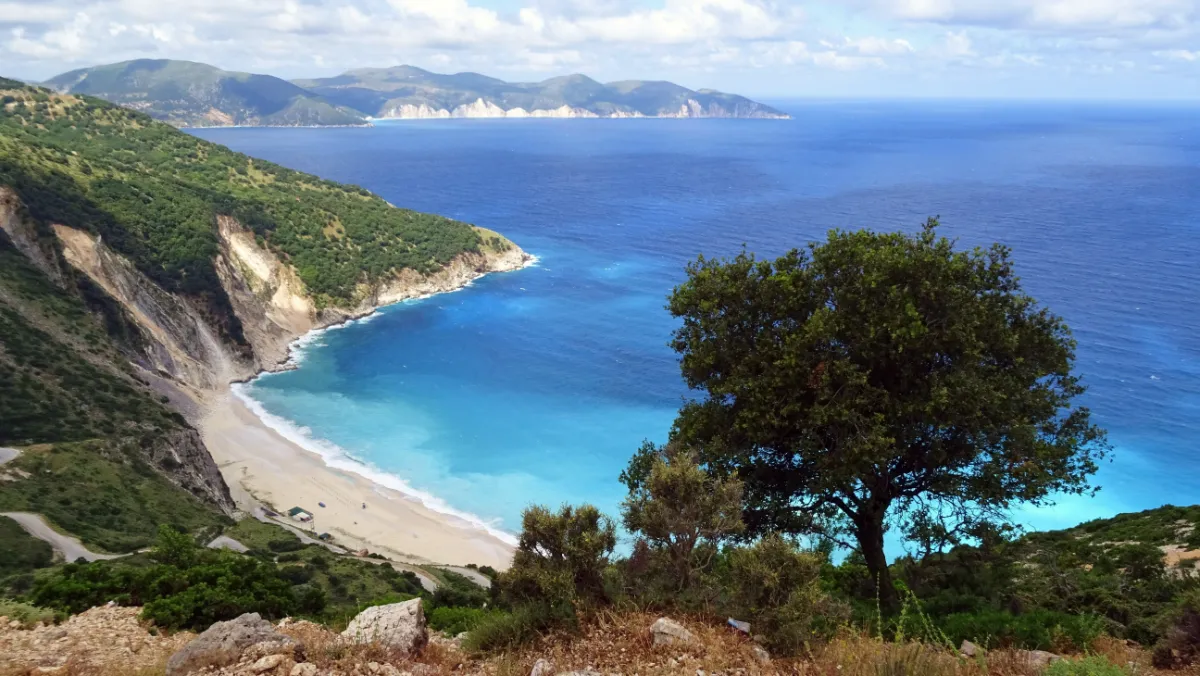 Landschaft von Kefalonia während der optimalen Reisezeit