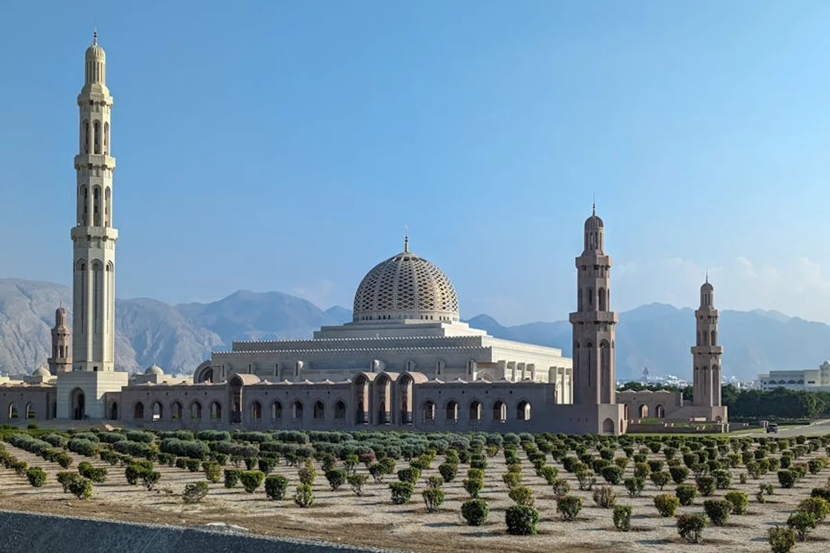 Beste Reisezeit Oman - Klimadiagramm und Wetterdaten